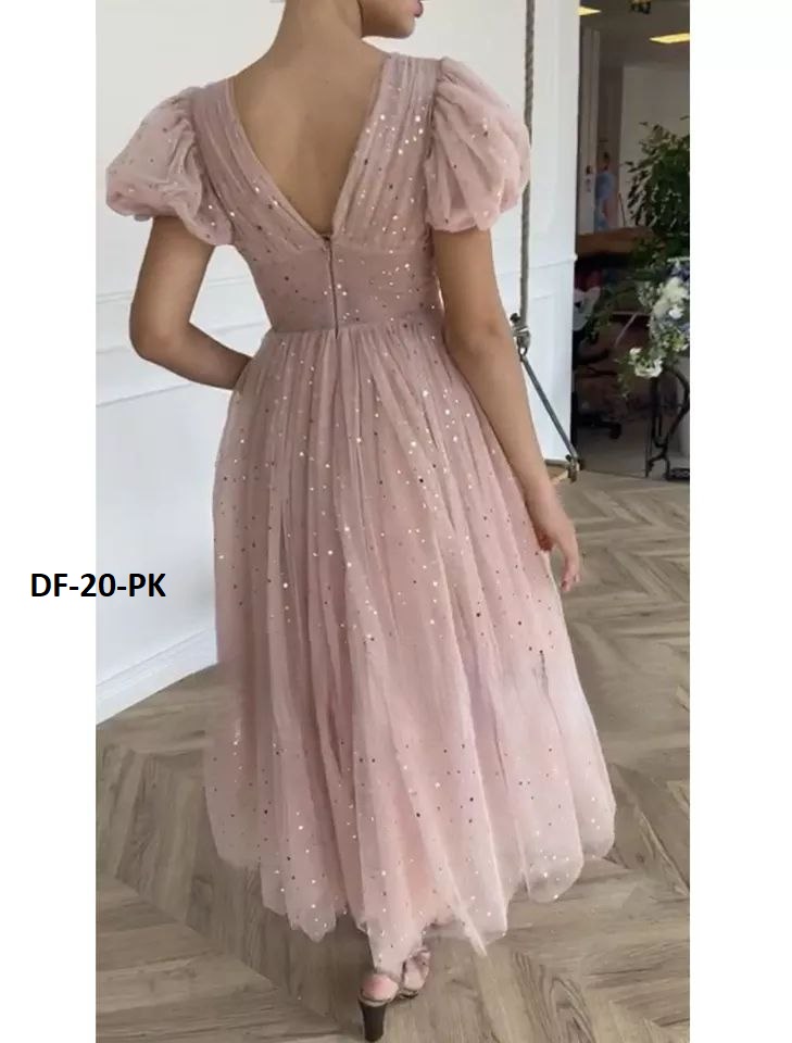 فستان نسائي