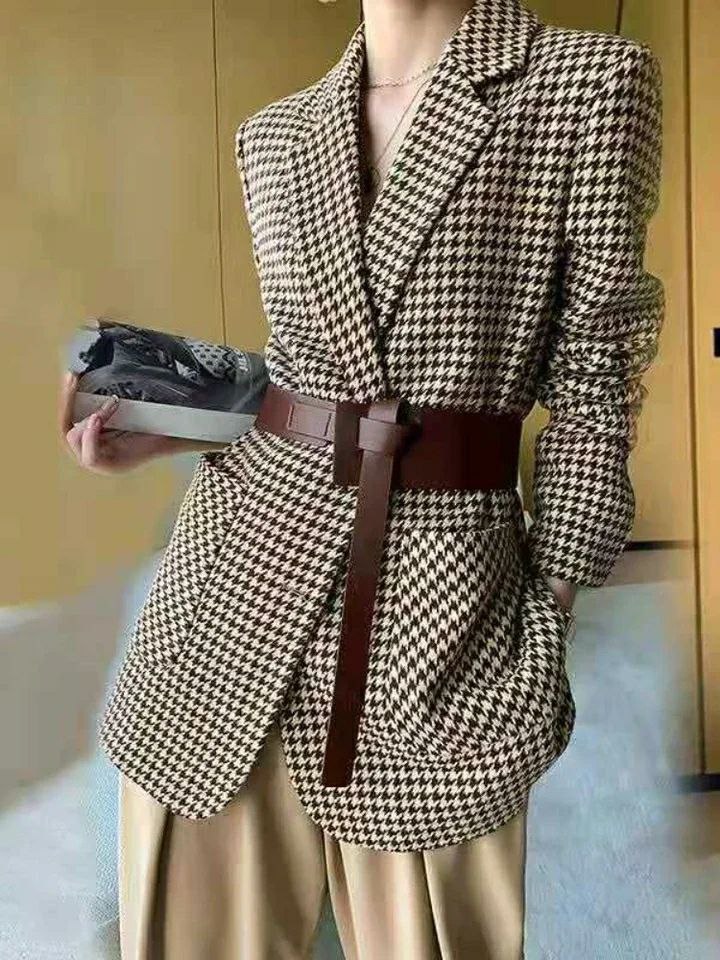 سترة نسائي مع حزام